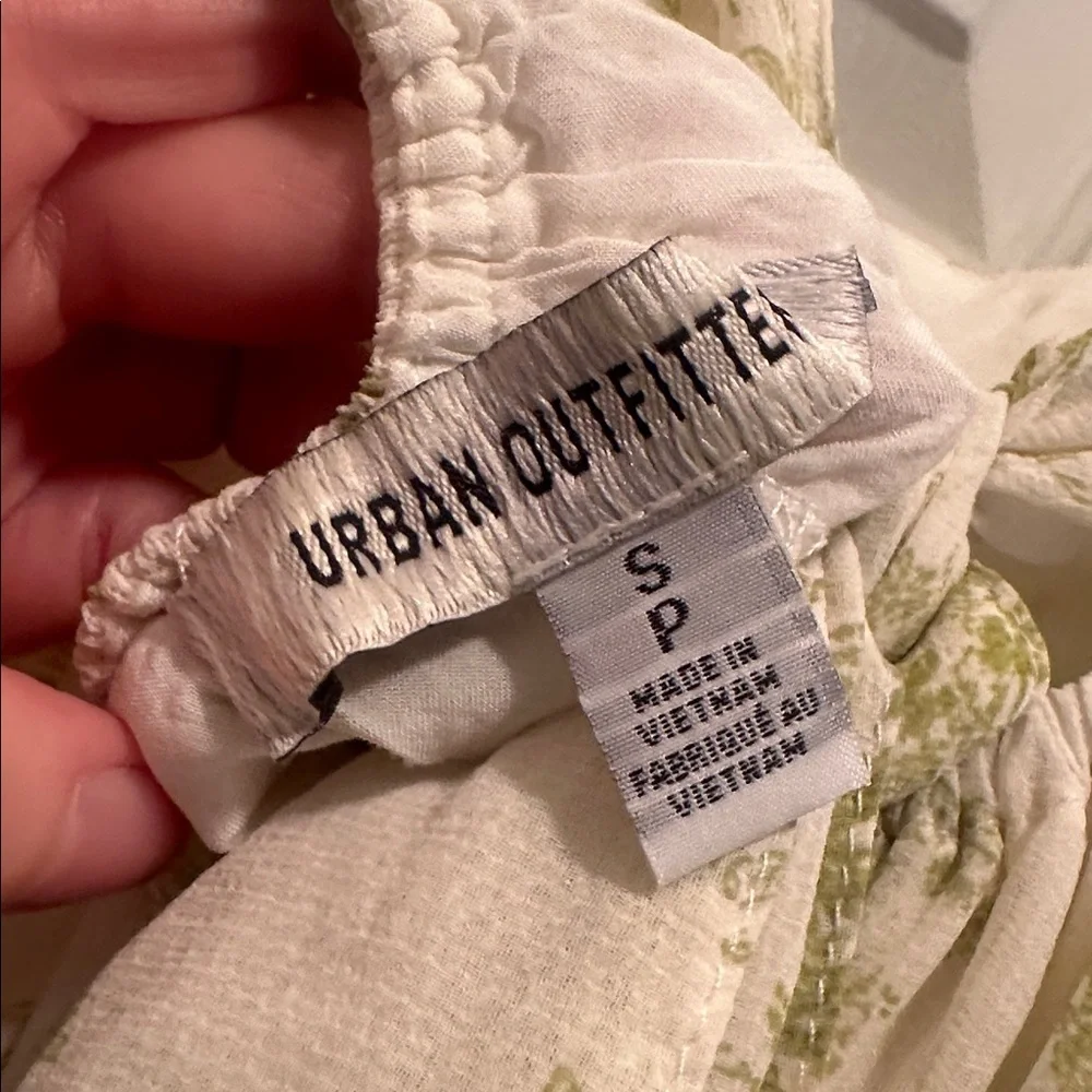 Urban Outfitter Lannette Long Sleeve Mini Dress
Small - Picture 4 of 4